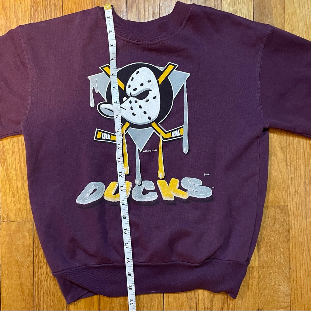 [Mighty Ducks] 90’s VTG Disney Purple Crewneck - Picture 4 of 8